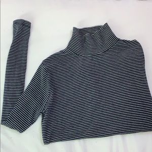 Long sleeve turtle neck stripes
